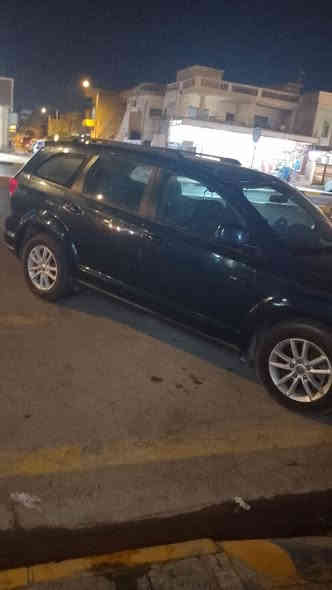 سلام عليكم 
دوج جورني sxt 2014 
6 سلندر 
حادث امريكا جاملغ وبنيد و بلعراق صار بارد بلجاملغ الثاني 
صدر جديد مكينة جديدة تخم تاير جديد 
السعر 115 وبيهة مجال 
مكانها بالكوت 
للاستفسار 
***********
