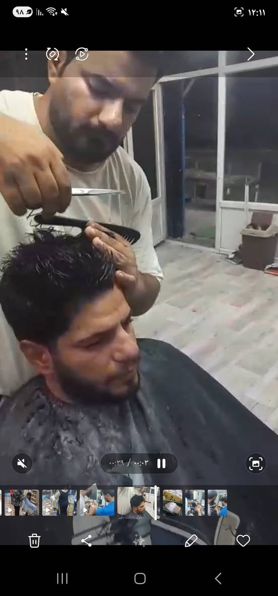 فرصه عمل 📛📛📛 للي يحب يتعلم مهنه ويسترزق
‏لاول مره في كركوك
‏فرصه لتعليم الحلاقه من الصفر🚫 إلى المحترف✅
‏ وطريقه التعليم (عملي + نضري) وشرط تجيب ناس تحلقهم انت بيدك يعني 
‏يعني تصير حلاق مضبوط تطلع من يمي تنافس الحلاقين بس رايد منك شغله هوه تركيز وياي 
‏وبشرط اقل من ١٢ دقيقه تخلصهم وطفل اخلي عندك يصير ٣ دقايق تخلصه والحلاقه اسرار انطيك سر واحد تصير حترافي والموس اخليك تلعب بي لعب بدون شفره تشتغله واول سر مني الك 
‏1_قص الشعر بكل قصاته وانواعه ✂️
‏2_ شسوار ( فير )🪮
‏3_تدريج الشعر & اللحيه 🪮
‏4_تحديد بالموس والمكينة🪒
‏5_خيط+ شمع🧵
‏6_ صبغ الشعر &اللحيه 
‏7_ كرياتين + بروتين للشعر
‏8_ بخار + ملحقاته ( تنضيف وجه)🆒
‏9 _ تنضيف رقبه اكثر شي مطلوب
‏10— واهم جهاز أعلمك عليه هوه تنضيف العميق الهايدروفيشل  
‏11–الصبغ الاسود والحنه
‏12—والكيرلي 
‏والك حق تزين بمحلي ٦ أشخاص بنهاية الدوره يكون أو اصدقائك او اقربائك
‏ وكل هذا بسعر110 الف مع الشهاده للتواصل على الارقام التاليه 
‏***********
‏ كركوك, العراق
