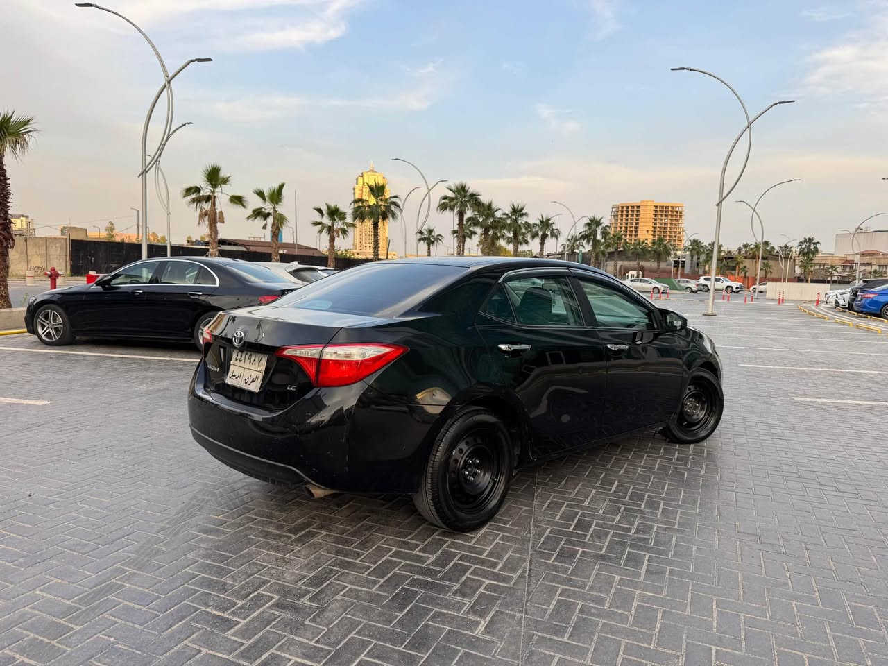 للبيع فقط 
تويوتا كورلا 2016 مواصفات LE
توماتيك 
حجم مكينه 1800

سياره رقم اربيل شرط تحويل كبل

سياره كير مكينه صدر جديد
تايرات بدلته جديد لوك

ماشيه ١٤٥ الف
سياره الف دينار مابيها مصروف 
ماشاءالله كلش حلوه 

بيها سبغ ٣ قطعة اماميه شوي بيها دواخل عندي سونار
باقي مكفول

سعر سياره 98$ ورقه و بيها مجال لناس طيبه 
مكانها باربيل قريب امباير
و عليها 700$ دولار غرامه ينزل من سعر 
*********** واتساب أربيل, العراق
