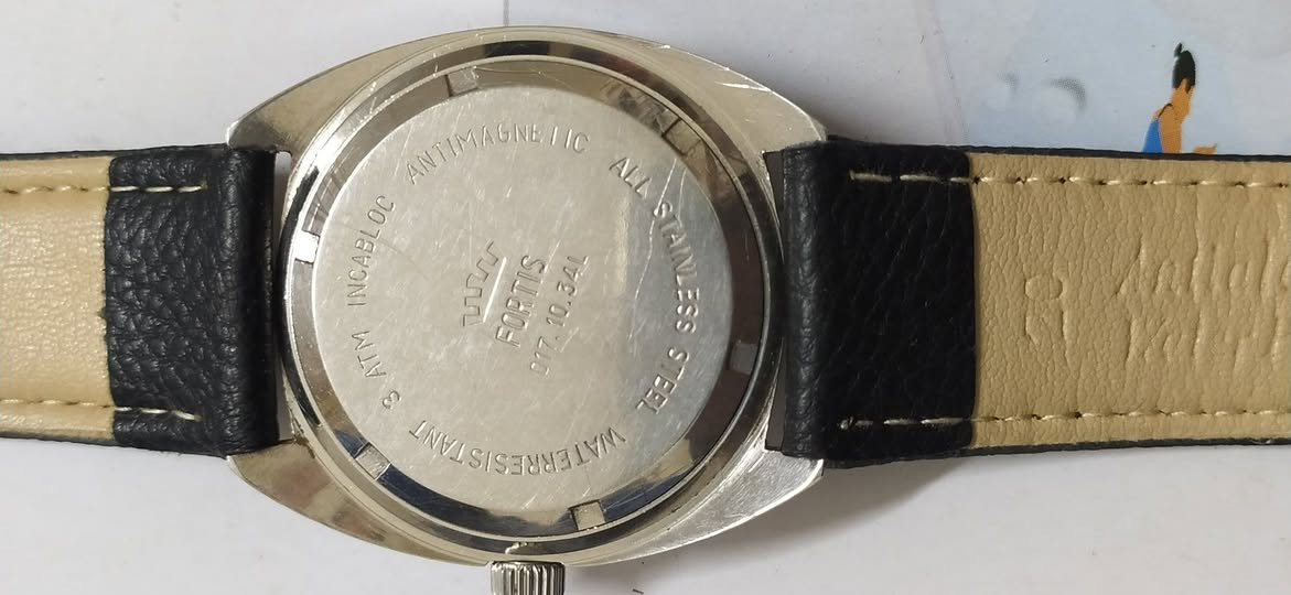 هاي الساعه سعرها 65 تكويك اللي ما يعرف بيا لا ينطي السعر رجاء


**إذا كنت صاحب هذا الإعلان وتريد حذفه لأي سبب، رجاءا أرسل رسالة إلى الدعم الفني**