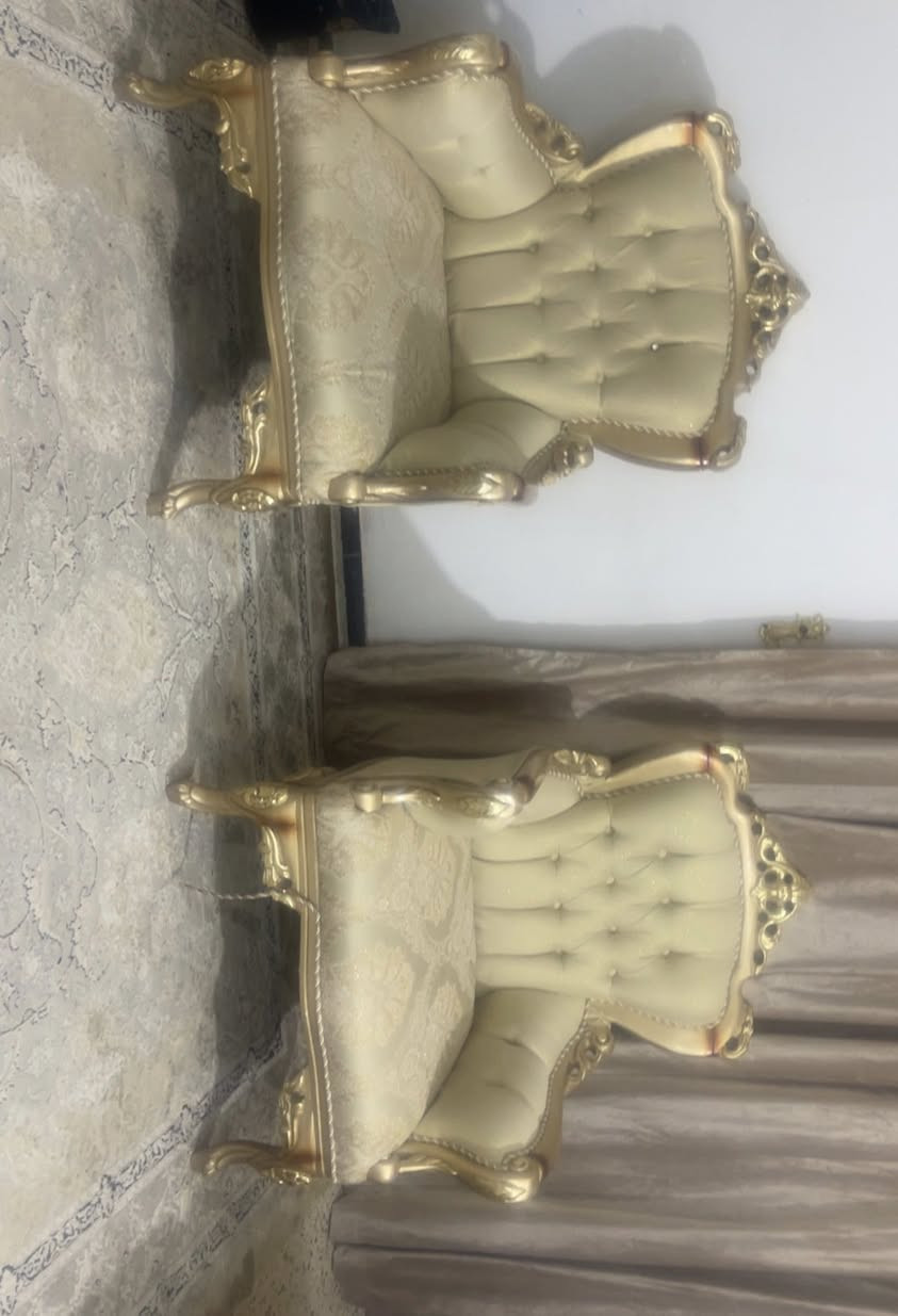 طخم قنفات للبيع 10مقاعد نضيف حيل مع طبله وسطية المكان بغداد المحمودية


**إذا كنت صاحب هذا الإعلان وتريد حذفه لأي سبب، رجاءا أرسل رسالة إلى الدعم الفني**