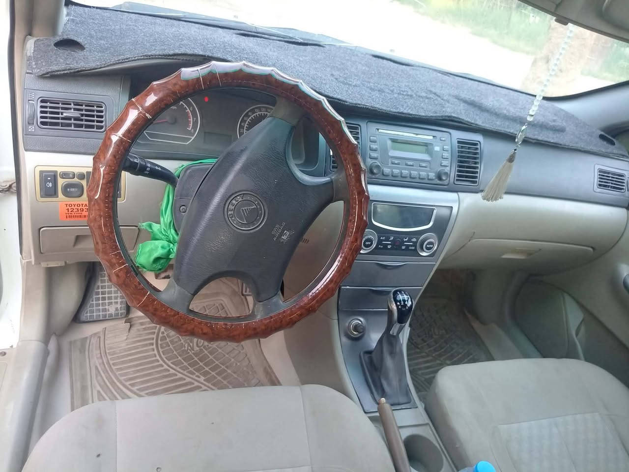 سلام عليكم جيلي موبل موديل ٢٠١٢ مكلف بل نشر هاذه رقم صاحبه تصلو ***********

