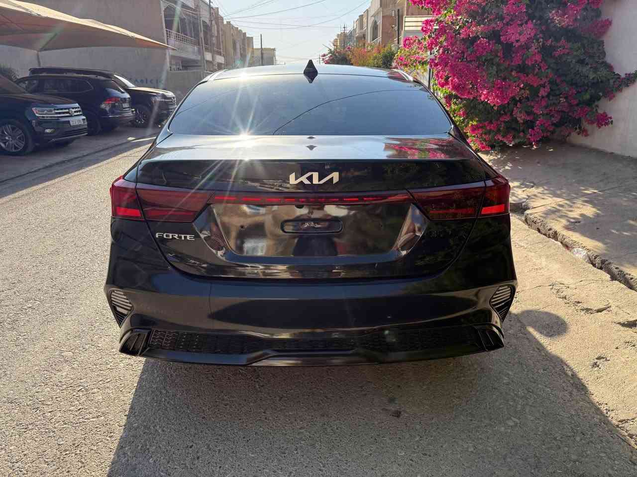 Kia Forte 2023 LX 135
حجم المحرك ٤ سلندر ٢ لتر
مسافة ٥٠ الف كيلو

مقاعد تدفئة
مانع التزحلق+ABS
شاشة كبيرة لمس
رادار+كاميرا
تحكم الستيرن
بقية المواصفات المعروفة
الحادث فقط الصندوق الخلفي

العنوان: اربيل
للاتصال (واتس اب و فايبر متوفر)
***********

قەبارەی بزوێنەر 4 پستن 2.0 لتر
مەودای ڕۆیشتن ٥٠ هەزار کیلۆمەتر

کوشن گەرمی
دژە خلیسکان+ABS
شاشەی گەورە لەمس
رادار + كاميرا 
کۆنتڕۆڵی سوکان
هەموو تایبەتماندییە ناسراوەکانی تر
تەنها سندوقی لێدراوە
(ناونیشان: هەولێر)

ژمارەی شاسی (VIN):  3KPF24AD5PE613276

بۆ پەیوەندی کردن (وەتس ئەپ و ڤایبەر بەردەستە)

*********** أربيل, العراق
