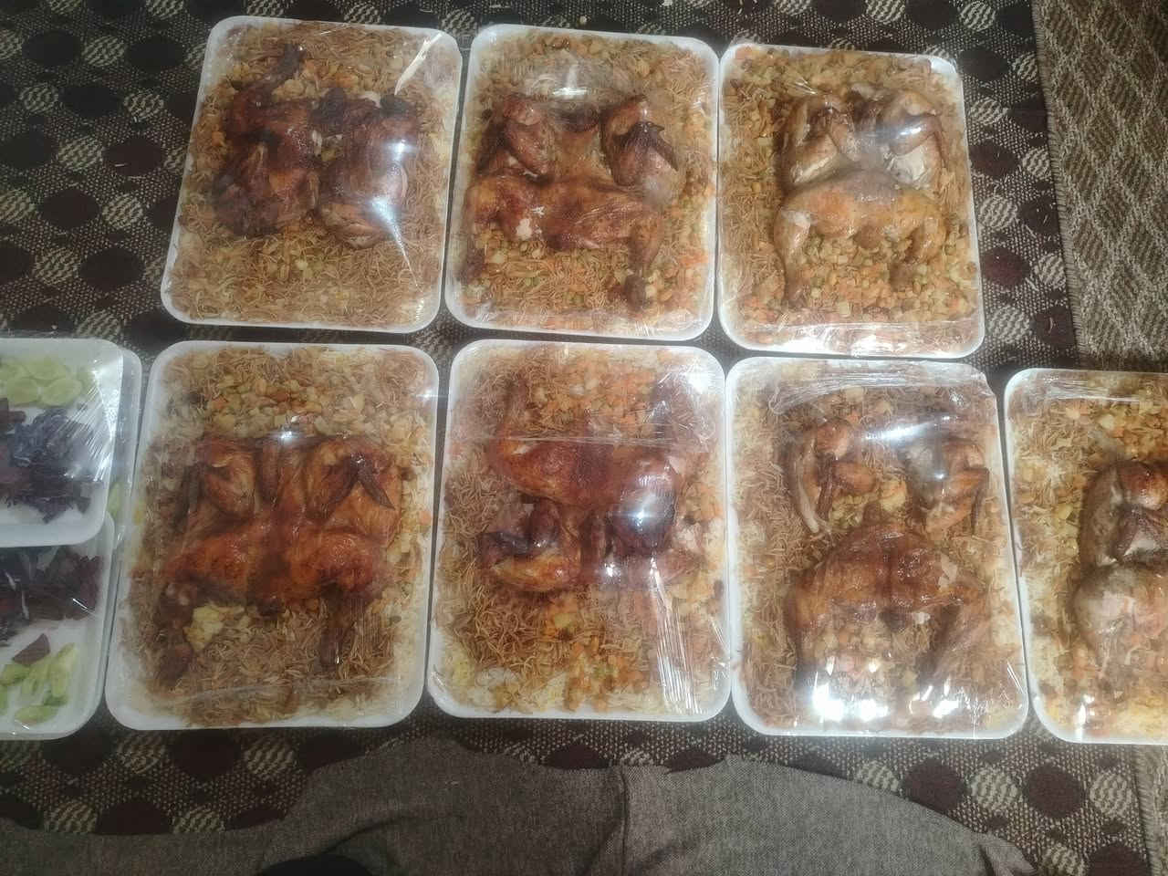 نبدا  بصلاة  على  النبي  اللهم  صلي  وسلم  وبارك  عليه 
رجعنالكم  من  جديد مندي  لحم  مندي  دجاج  طبخ 
استلام مناسبات   طبخ
الحجز  اللغد  من  الصبح  وبعد  الحجز  بساعتين  ونص  يكمل  الطلب 
الحجز  للعشاء  من  العصر وبعد  الحجز  بساعتين  ونص  يكمل  الطلب
للحجز  عرقم ***********
يوجد  خدمة  توصيل
