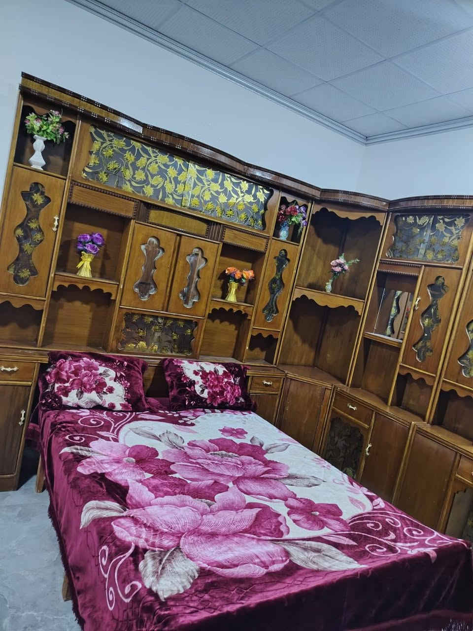 سلام عليكم غرفه هودج ثلاثينيه للبيع 

المكان قضاء الرمانه منطقه الحويجه

((سعرها مليون وبيها مجال)) 

الاستفسار على هاذه الرقم***********بي واتساب مفتوح
