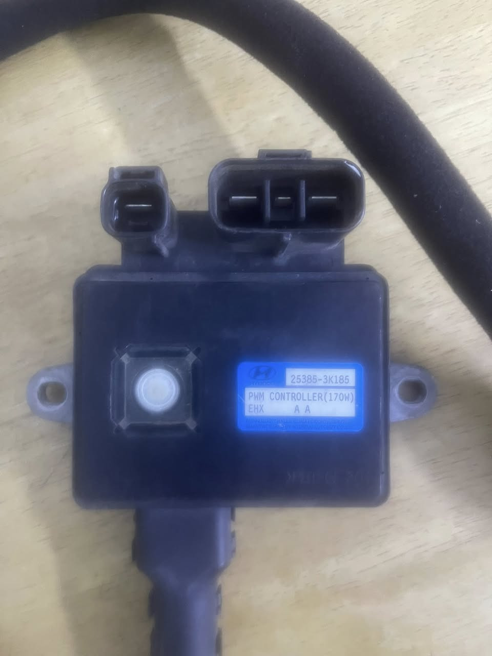 مروحة راديتر مع عقل مروحة راديتر تفصيخ اصلي مستعملة للبيع لسيارة سوناتا السعر 100 الف الاتصال على الرقم ***********
