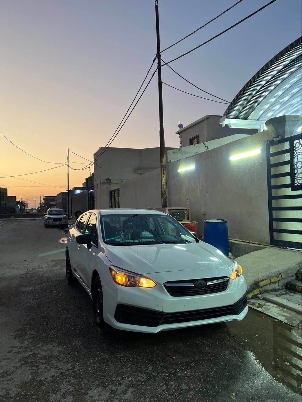 السلام عليكم سوبارو امبرله للبيع مديل 23 سيارة جاهزه فول مواصفات عده الفتحة مكينه 2000  وارد امريكي الحداديه جديده المكينه جديده وجاهزه بيها طخم تاير جديد رقمها كربلا وبأسمي والسعر 125 وبيها مجال مكانها البصرة ام قصر للتواصل *********** الزبير, البصرة
