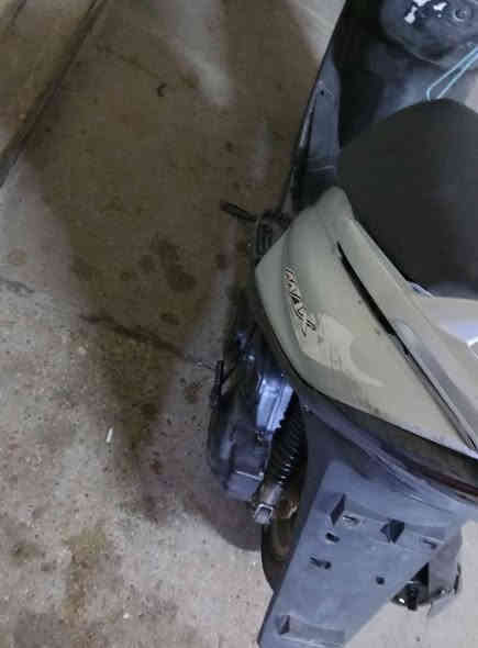 السلام عليكم
دراجه البيع ماكس 140

دراجه كامل كلهه شغال نقص بس باتري لن كاعد كهربائي كله شغال السلف شغال بس باتري هندر تشتغل الاستفسار على هاذا الرقم السعر 300 وبيها مجال 

***********
