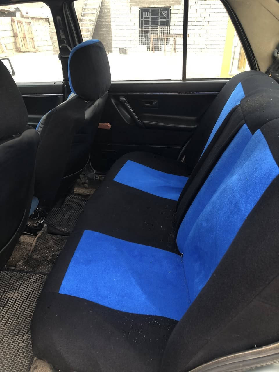 السلام عليكم جيتا گولف موديل 90 رقم صلاح الدين اللماني  گير ومحرك شرط السياره ماناقصها برغي نضافه فول دوشمه جديده گشر جديد ربع ما تصرف عليها اتحطلها 10 لترات تنساها السعر 28 وبيها مجال 
اتصل وتدلل ***********
