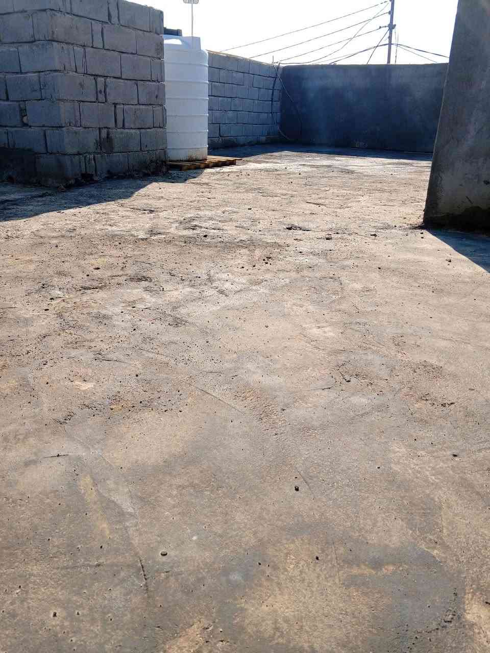 سلام عليكم متوفر بيت ابو الخصيب ابو كوصرة قرب سنتر طاهة وقف سني الأرض مسجلة يتكون من غرفتين وصاله ومطبخ ودوانية صحيات داخلية وخارجية سعر 50بي مجال تصال على هذا الرقم بي واساب ***********
