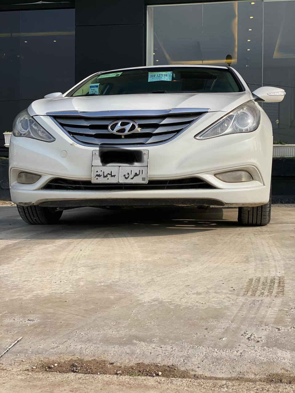 🚗 للبيع هونداي سوناتا موديل 2012
خليجيه وكاله البخيت 
📍 مكان السيارة:  / #السليمانيه 
📞 للتواصل: *********** واتساب متوفر 
🛠️ المحرك: 4 سلندر 2400cc دوش 
⚠️ مكفول كفاله عامه
• كير ومحرك على وضع الشركة 
📌 تفاصيل إضافية: مري شفط 
تبريد خلفي شاشا كامره حساس 
• وارد خليجي مضلع
• رقم السيارة السليمانية الدولي الجديد
• لون السيارة أبيض صدفي 
• السيارة تحويل مباشر
• السنوية جديدة لغاية 2027
