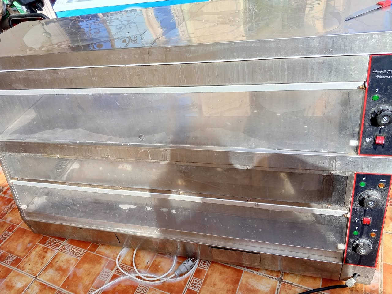 السلام عليكم 
عندي اغراض مستعملة مال مطعم للبيع أغراض مستعملة اقل الشهر نضيفات كلش كلمن وسعرة 
للاستفسار الاتصال على الرقم الموجود او على الخاص 
‏‪***********‬‏
