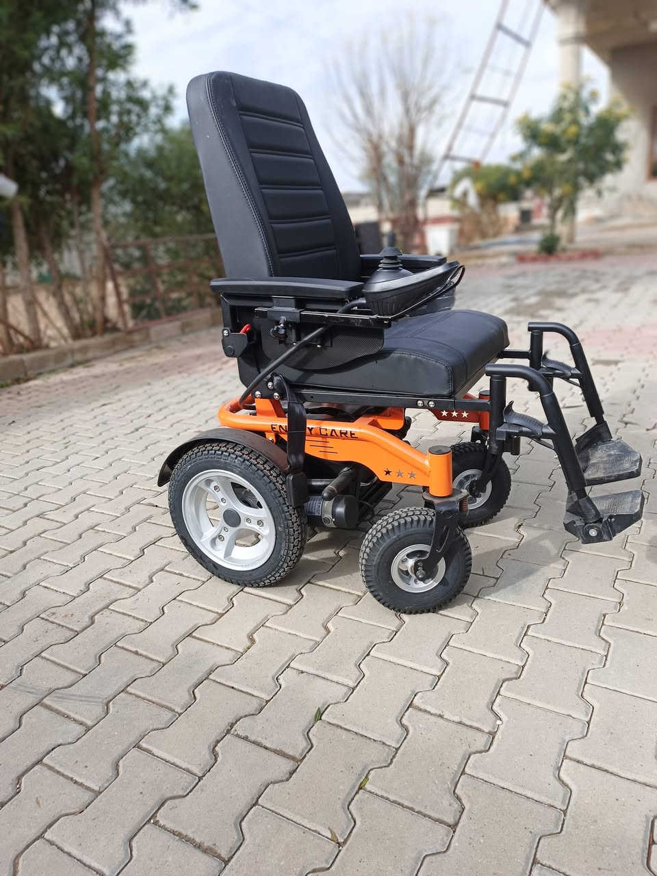 للبيع عرابة اجيات الخاصة سعر 800 بي مجال رقم ***********
