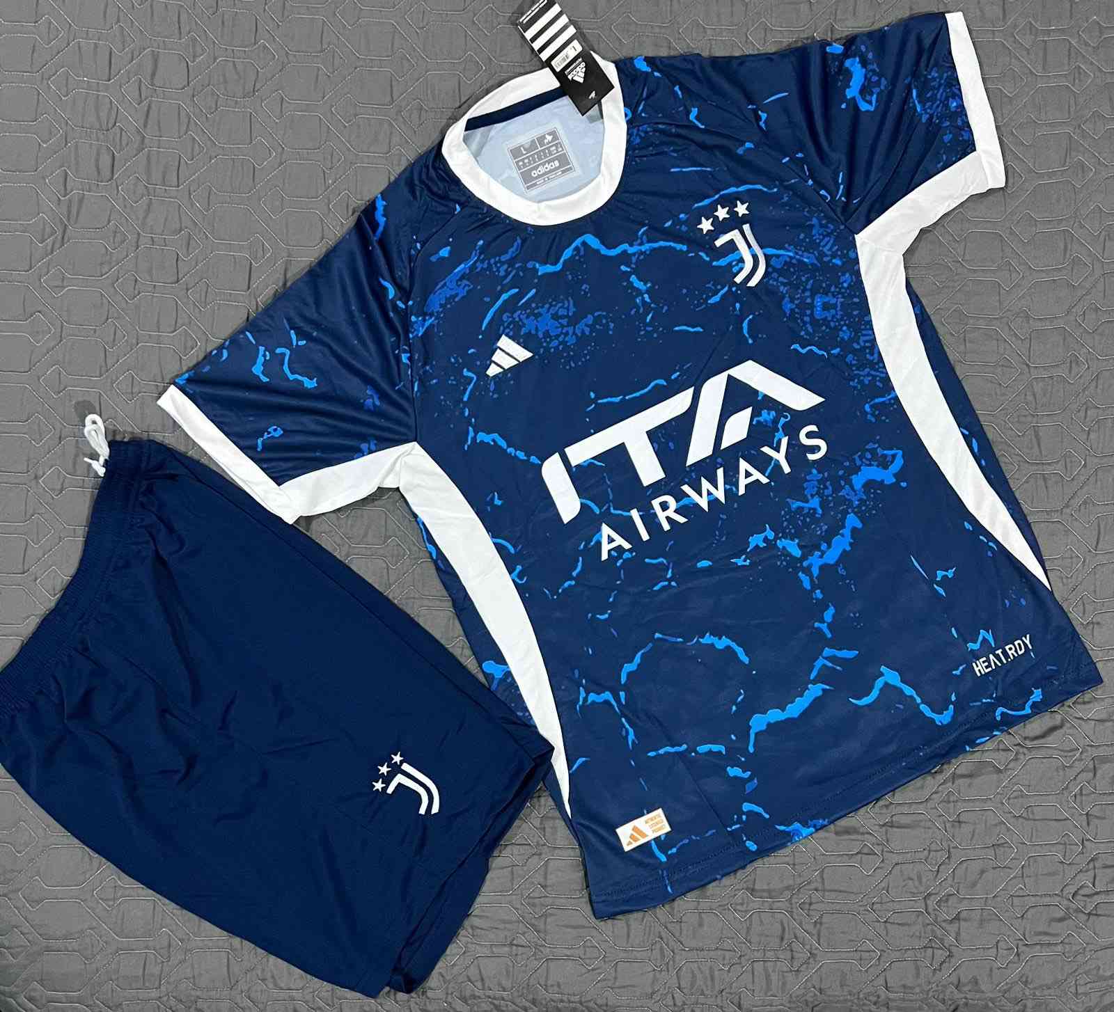 الاندية التايلندي تصاميم خاصة صار الدرزن ب 75 الف فقط وع الفحص
🔥شي فخم وما مطروق ابد 😍
يوجد توصيل لكل المحافظات ب 5 
للحجز خاص


**إذا كنت صاحب هذا الإعلان وتريد حذفه لأي سبب، رجاءا أرسل رسالة إلى الدعم الفني**