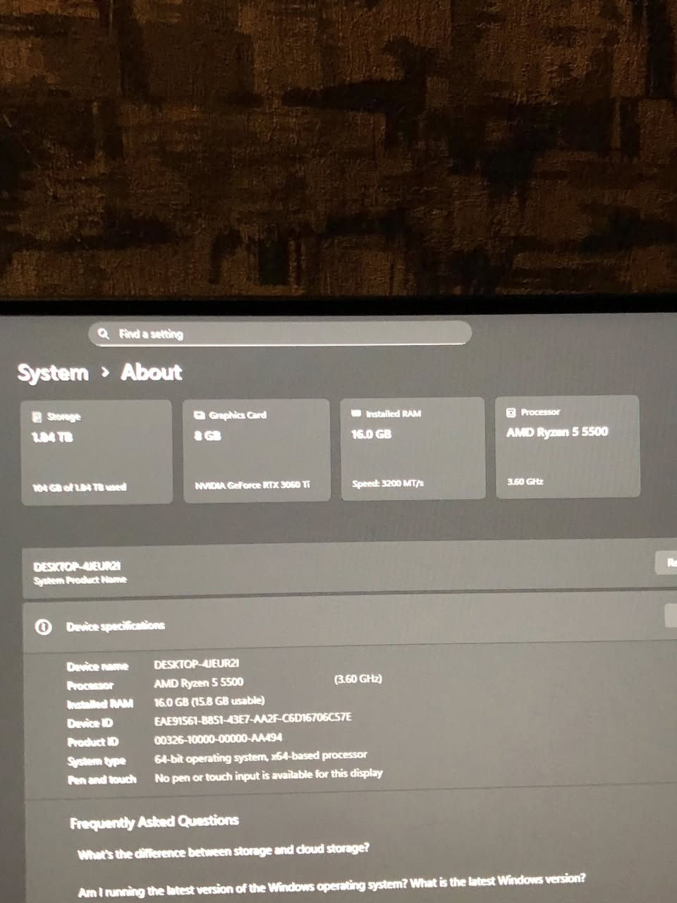 💻 كمبيوتر ألعاب / تصميم للبيع – أداء قوي
للبيع جهاز كمبيوتر بمواصفات ممتازة يشغل أحدث الألعاب والبرامج بسلاسة:

🔹 المعالج: AMD Ryzen 5 5500
🔹 كرت الشاشة: RTX 3060 Ti
🔹 الرام: 16GB (8×2) T-Force بسرعة 3200MHz CL16

🔹 التخزين:
 • SSD نوع M.2 سعة 1TB
 • HDD سعة 1TB

🔹 اللوحة الأم: ASUS Prime B450 Plus
🔹 مزود الطاقة: Thermalright 600W
🔹 الكيس: Xigmatek بتبريد ممتاز وشكل أنيق

✅ مناسب للألعاب القوية والتصميم والمونتاج
✅ أداء سريع ومستقر

📍 الموقع: حي الخضراء
💰 السعر: 950 (قابل للتفاوض البسيط)
📩 للتواصل خاص

لو تبغى نسخة أقصر للإعلانات السريعة، أجهزها لك.


**إذا كنت صاحب هذا الإعلان وتريد حذفه لأي سبب، رجاءا أرسل رسالة إلى الدعم الفني**