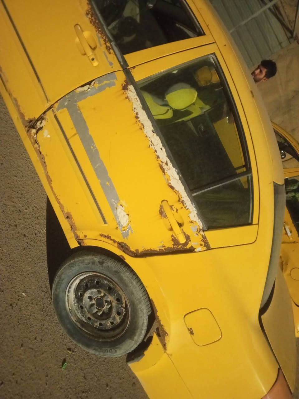 سلام عليكم عندي هاي سياره البيع رقم حمر ما ندل رعيه مكينه كورله كهربايات شقاله من طول الطول دواخل نضيفه عيزه بس ترتيب البيبان تايرات حداديه زينه سنويه العاج العضم الصليه سعر 8بيه مجال عنوان بصره ابو الخصيب رقمي ***********وتساب رصيد متوفر
