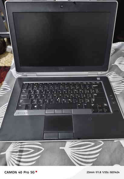 السلام عليكم اخون لابتوب  اخذتة جديد استعملتة تقريبن شهرين ونكسرت الشاشة قيم وأخذ بل يرضة الله مكاني بغداد رقم الهاتف ***********
