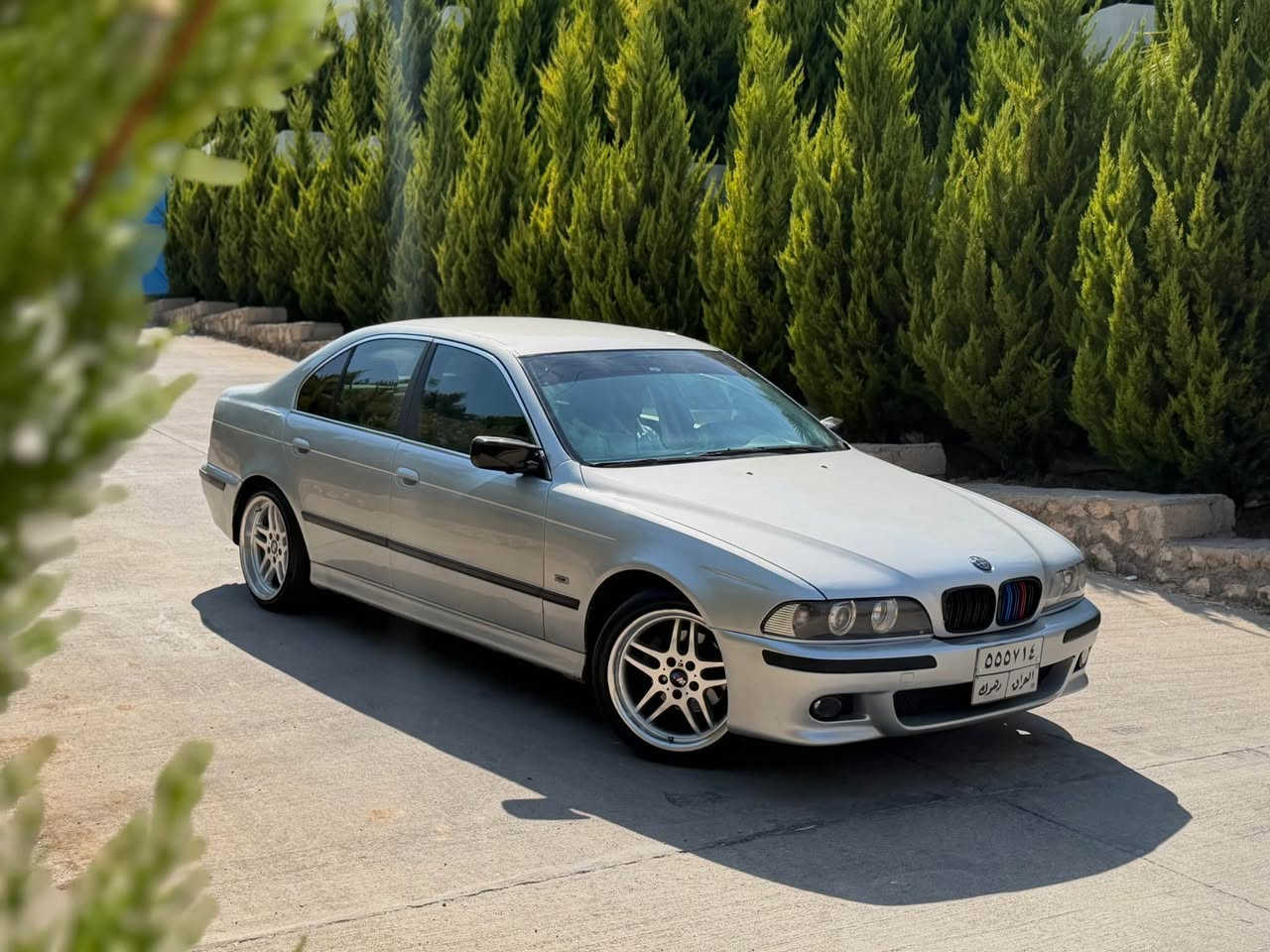 BMW/530/2002/تسجيل جديد 
رقم دهوك تحويل مباشر
حجم محرك ٥٣٠ زيروو 
تاخم تايرات جديد 
تاخم حداديه جديد 
سماعات ماركه 
تبريد ثلج 
كوشن هيتر
سياره M بيلادى 
صبخ سقف و حيزام ب شرط
مابيه صبخ عيراقى 
بدون ضرر بدون دواخل 
٨٠٠$ غرامات ينزل من السعر
سعر ٩٩ ومجال خفيف 
مكانه سياره دهوك 
***********
يسعدني ويشرفني أن أكون في خدمتكم. للتواصل والاستفسار، يرجى مراسلتي عبر الواتساب دهوك, العراق

