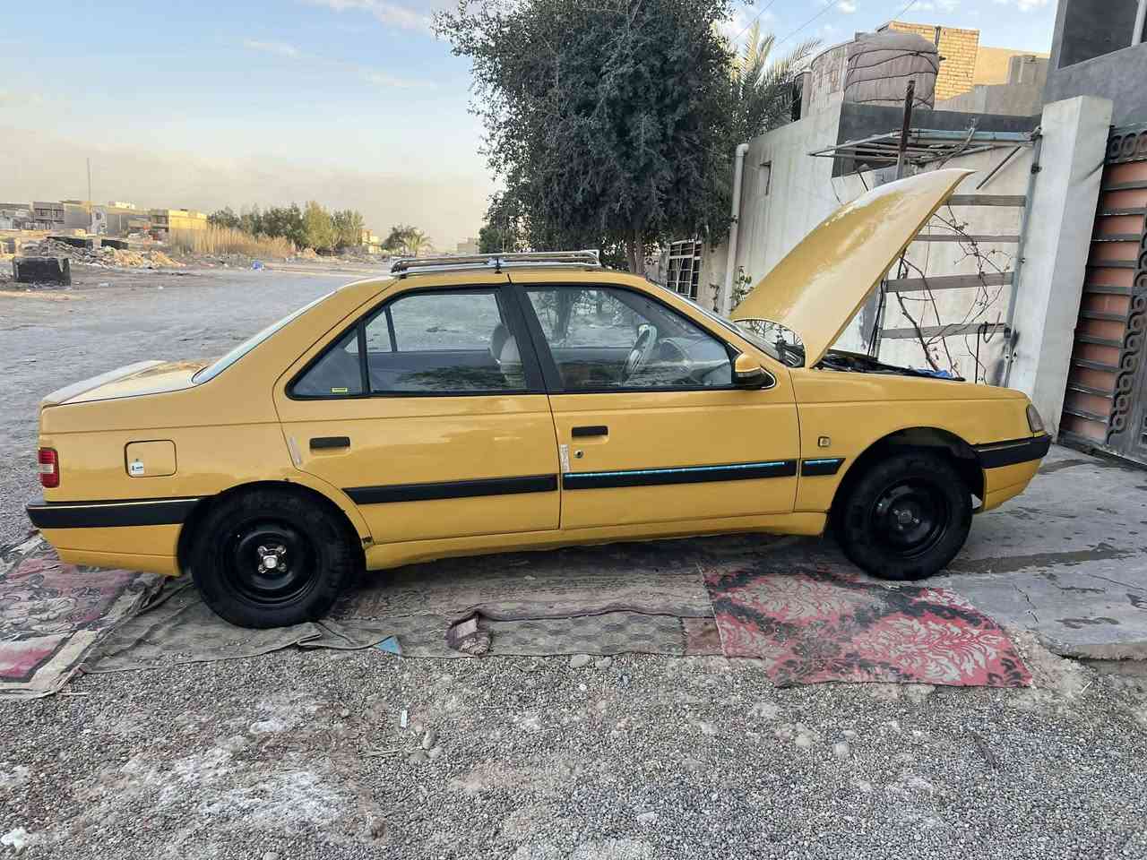 السلام عليكم بيجو لميس405 للبيع موديل 2015 هزه جديده السنويه بسمي محرك فرنسي كير ومحرك مكفوله ضربته جاملغ امامي معمر السعر 40 وبيه مجال بسيط العنوان التاجي سبع البور  للاتصال ع الرقم *********** يوجد واتساب
