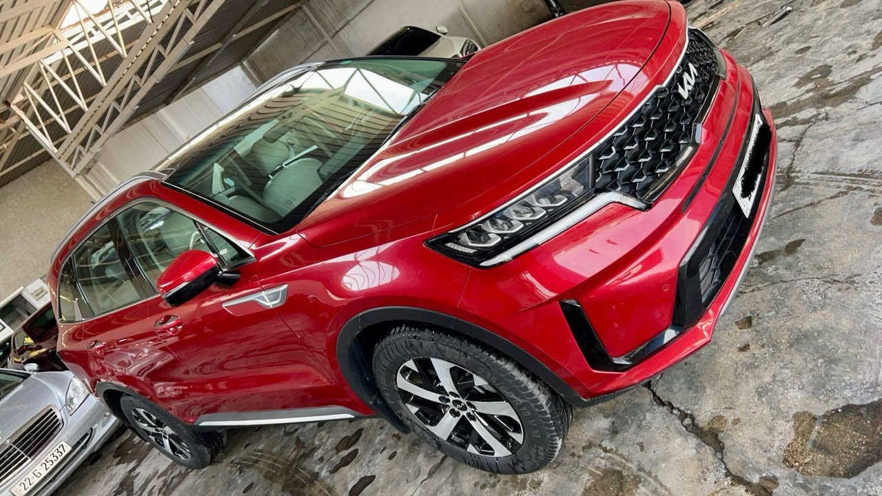 السلام عليكم سورنتو ٢٠٢٣ خليجي مكفول من الصبغ والتبديل عدا بارد بلباب الخلفي الأيمن  ٤سلندر محرك ٢٥٠٠ سقف بانوراما صندوق كهرباء داخل جلد مقعد كهرباء ، تحكمات كامله ،مثبت سرعه، تبريد شاشه ، سايدبريك دكمه  ،حساسات أمامي خلفي ،مانع انحدار،AUTOHOLD، DRIVEMODE، السياره بصمه ،تشغيل عن بعد ، أبواب بصمه ،مري كهرباء ،اشاره بلمري ،شاشه كاربلاي ،شاحن وايرليس ، مانع تزحلق ،كامره خلفيه ، ويل 18، لايت اربع عدسات وكشافات أمامي خلفي ،ماشيه ٧٦٠٠٠كم ،رقم أربيل الجديد بأسمي السعر ٢٣٥٠٠وبيه مجال للاتصال ***********
