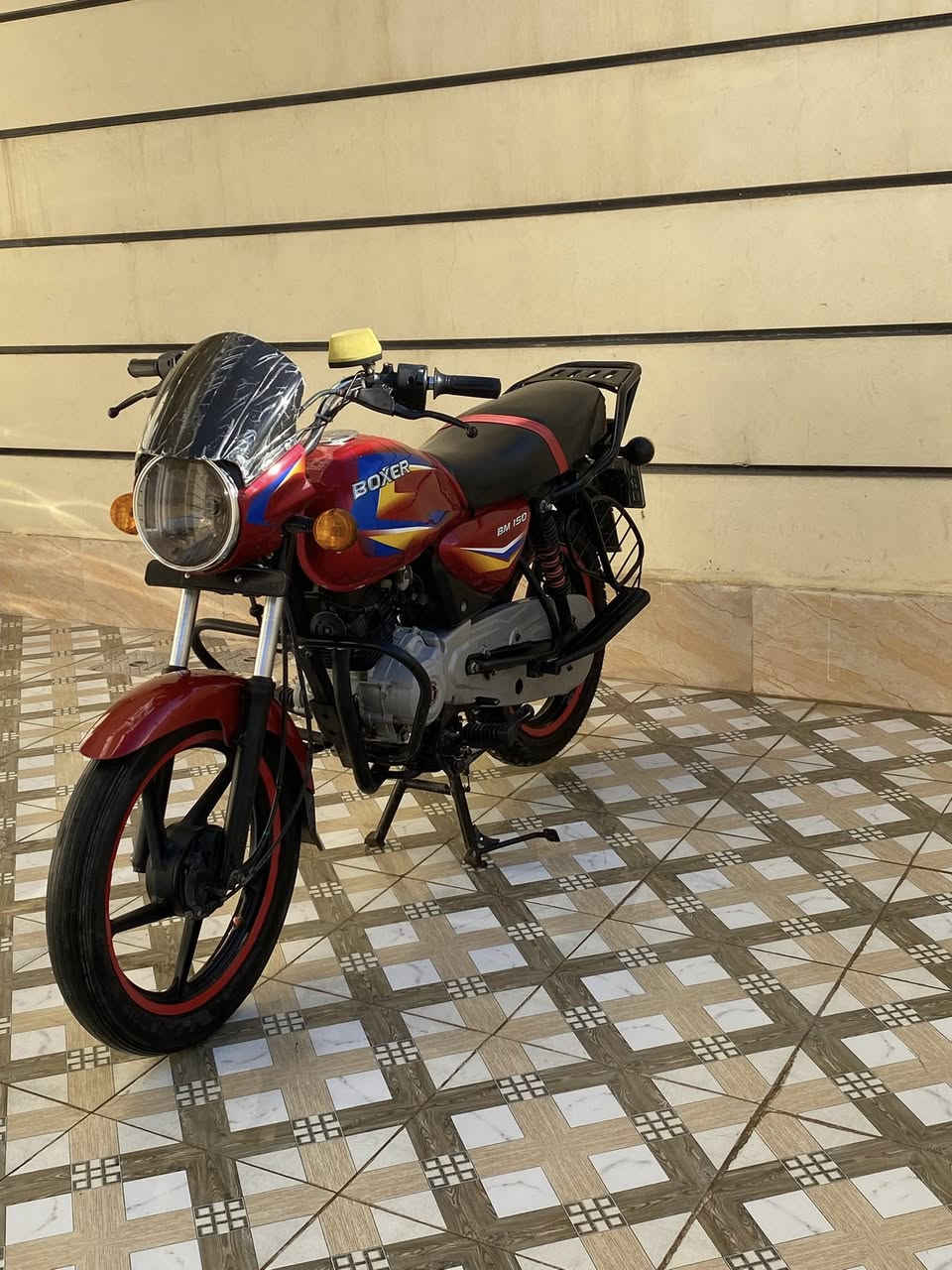 بوكسر 21للبيع مكاني بعقوبه تقاطع القدس شراي يتصل ويدلل ***********
