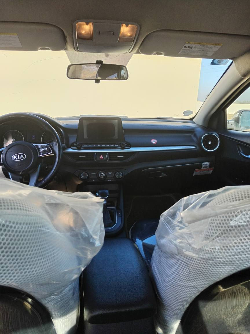 السلام عليكم فورتي م 2020 حادث بنيد فقط بدون دواخل بدون ايرباك ع وضع شركه جديد معنه الكمه 
مكينه وگير وتبريد كفاله وصدر اي نقص مابيه 
منضومت غاز جديد دوشمه عامه رقم جديد 
مصفر هيئه 
مكان بغداد الوسفيه 
سعر 125 وبيه مجال 
***********
