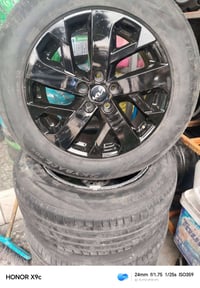 شباب ويل كب سورنتو 23/24 حجم 18 أصلي النضافه 100٪  تايرات  نضيفات حيل ...