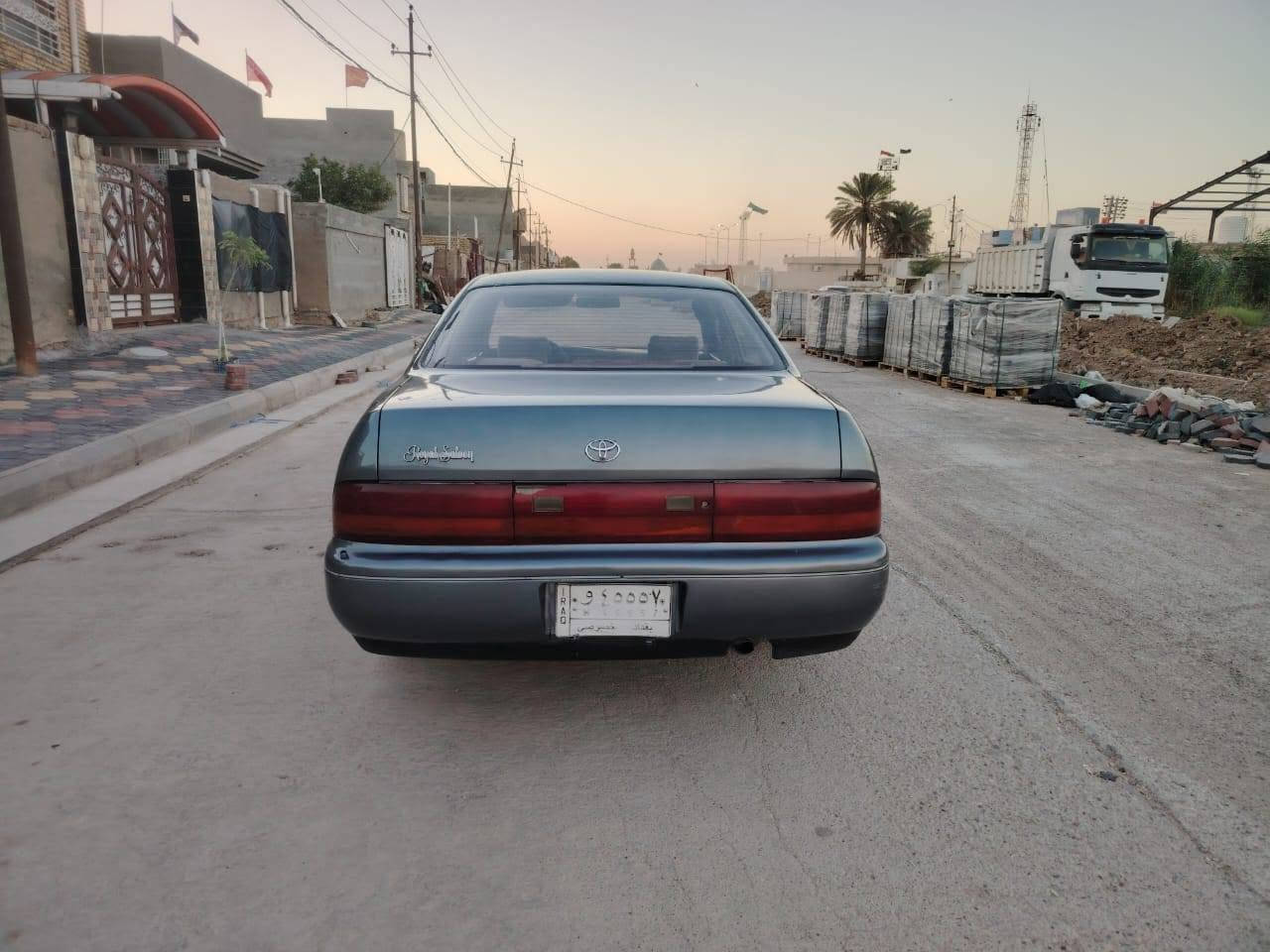 يالله السلام عليكم بطه موديل 1995رقم بغداد باسمي مكينه وكير مكفولات حداديه خير من الله كهربائيات كلها شغاله تبريد منضومه موجوده بس ما يشتغل تخم تاير مكفوله كص ونقل جثه وضربه السياره جانت بس جارده وصبغتها فرن شواصي سليمه دواخل حلوه مكاني واسط النعمانيه السعر 45وبيها مجال للشراي 
واتساب ***********
***********
