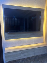 شاشة هاينز حجم ٥٥ ناطق جديده وضمان موجود السعر٣٠٠الف 07709666034