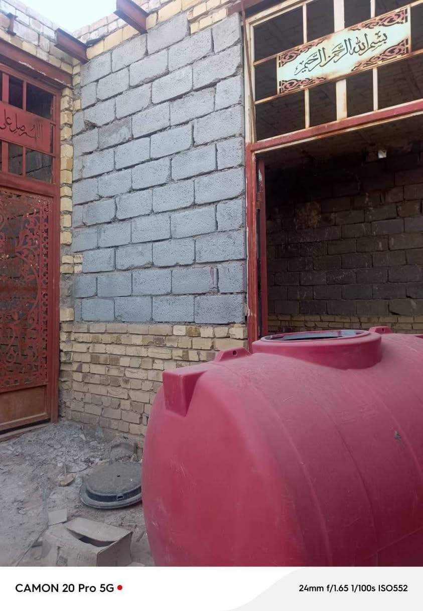 بيت زراعة المكن حاوي العباس 
مساحه 200متر ركن 
البيت هيكل 
غرفتين 
ستقبال 
صاله 
مطبخ 
مقابل المولد 
رقم ابو البيت ***********
