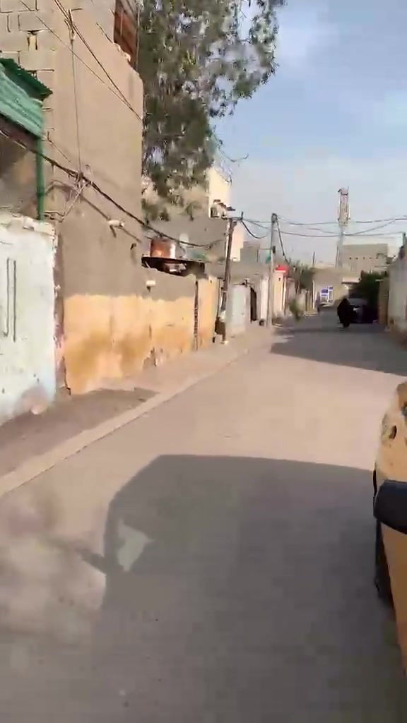 السلام عليكم بيت مساحته 150مترللبيع مكان حميديه شارع سبيس قرب سوق جديد ***********
