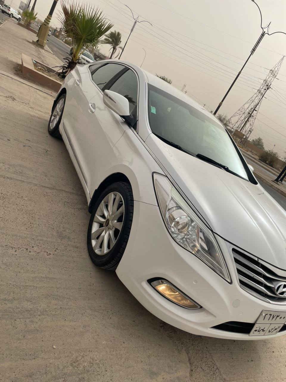 من رخصت مدير الكروب سلام عليكم ازيرة ٢٠١٥ خليجي مكفولة عدة شبرين بلباب الخلفي  ماشية ١٦٦ قابل للزيادة  رقم سليمانية دولي بسمي سنوية لل ٢٠٣٠ هزة ماصاقطة  مواصفات نص فول سويج بردات لدات مكينة ٦ كشنات حار مكينة كير تبريد تدفئة صدر كلة بشرط  مابيه مصرف الف السعر ١٣٣ الاتصال ***********
