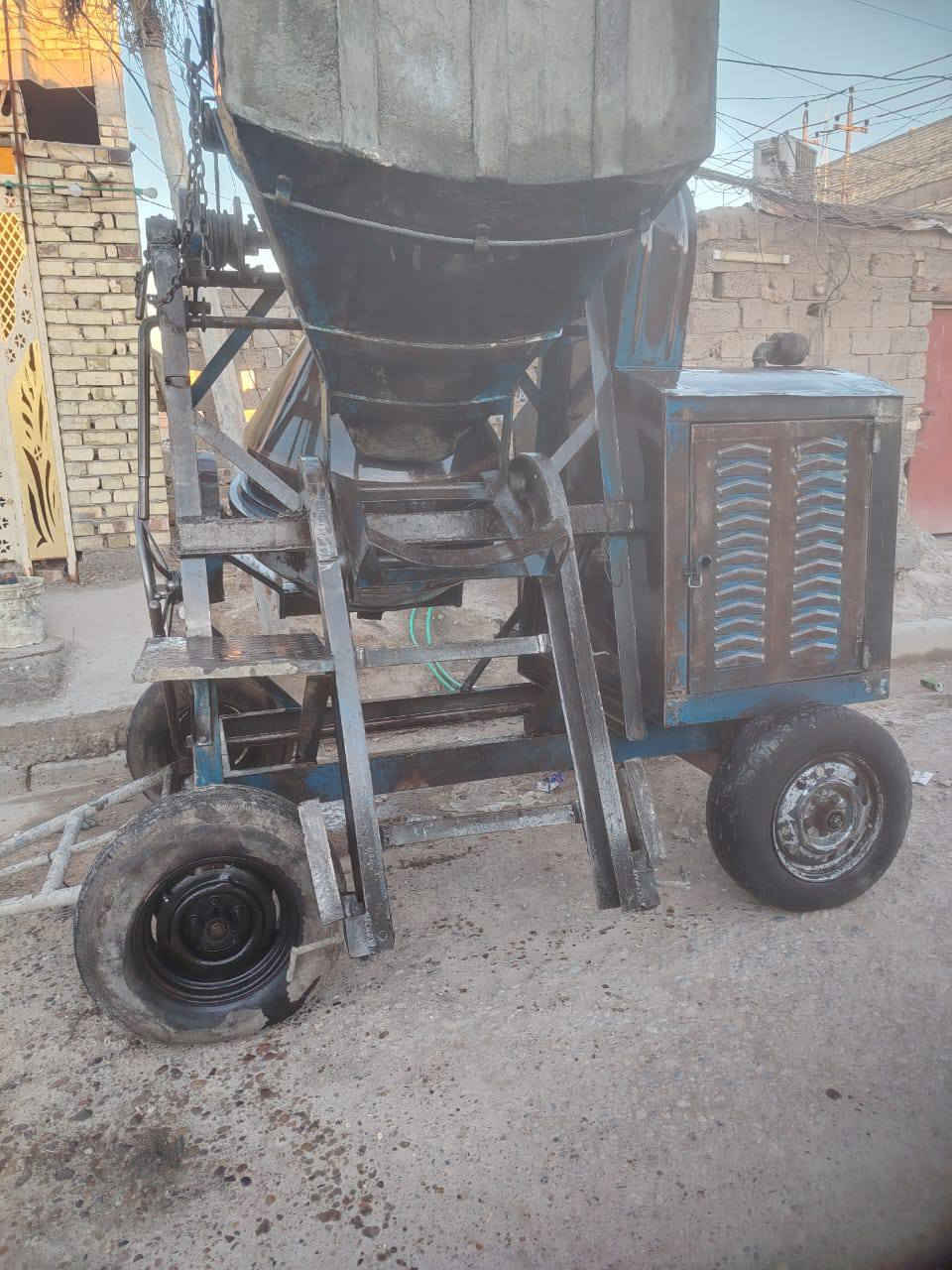 سلام عليكم خباطه للبيع ستبيكو جدر مكفل مكينه مكفوله لا تنقيص ولا تبخير كيلتهئ تعبانه
هيه وقراضهئ كامله عرباين زغار جدد هسئ مفصلهن 4
عربانه وصطل جدد هسئ مفصلهن
14دراب جدد
سكله براقي هسئ مفصلهئ قاطين شوته تفصال جديد  اي ستفسار ***********
