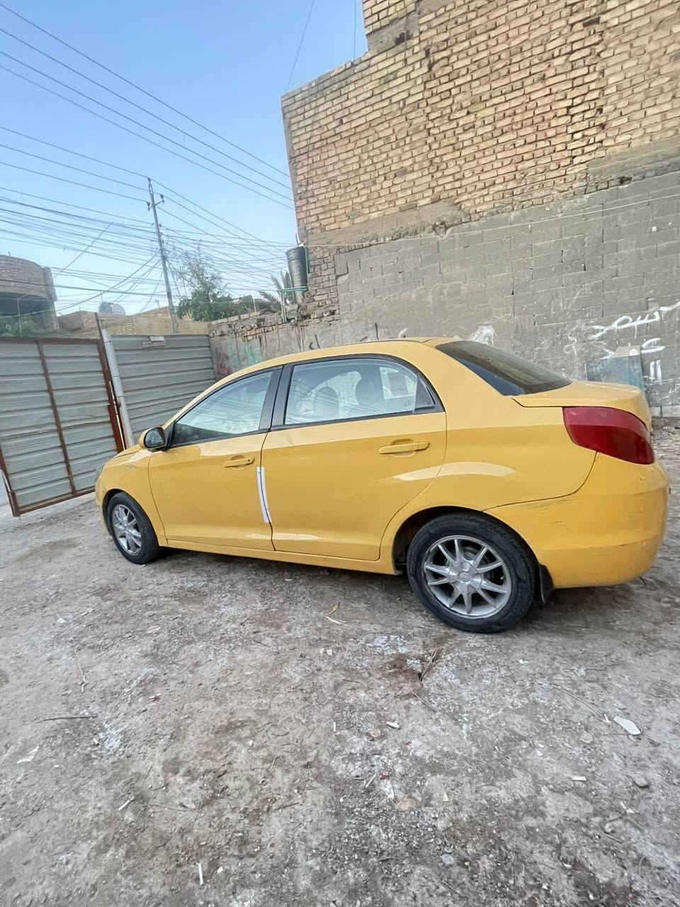 سياره جاهزه كير محرك مكفولات وخير من الله 

تخم تاير جديد +دوشمه جديده 

سياره بدون ضربه 

سنويه 2029 +هزه جديده +غرمات مصفره +هيه مصفره

نقص السياره فقط غاز مال تبريد  فقط 

تفاصيل اكثر 
***********
