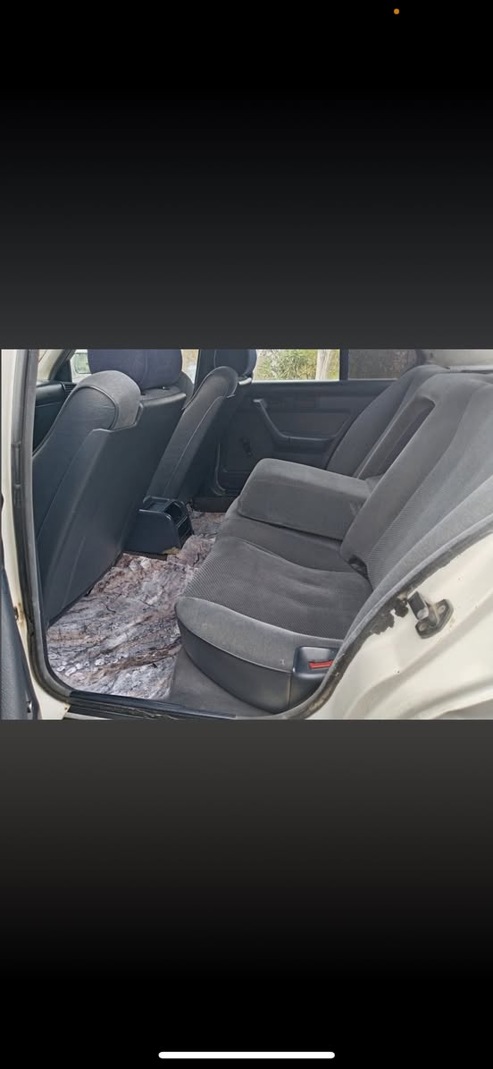 ١٩٩٠ سلاید ٥٢٠ عادی بدون صبخ 
سعر ٦٣ مجال
***********   
سليمانية
