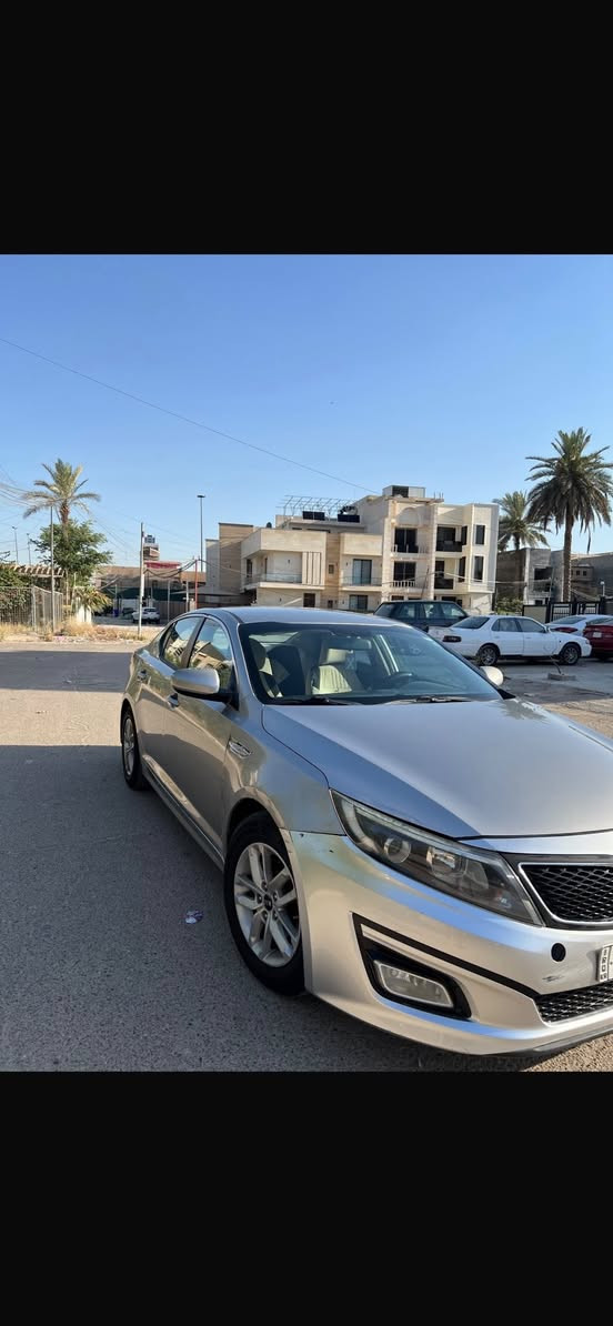 سلام عليكم ابتما موديل ٢٠١٥ خليجي مكينه ٢٠٠٠ دوش ممفتوحه كير ممفتوح صدر امامي خلفي جديد تبريد قطعتين ثلج بيهه ٣ رصعات خفيفه بالقماره بيهه ٤ قطع كلير اثر شخوط ماشيه ١٢٠ قابله للزياده  السعر ١١٧ وبهه مجال بصيط الاتصال 
*********** 
المكان بغداد ساحة اللقاء والسياره بأسمي .
