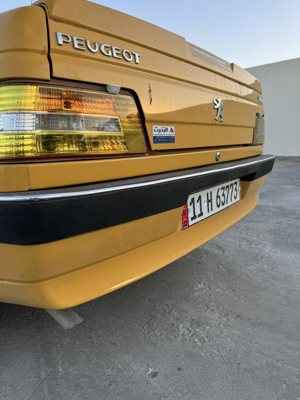 سلام عليكم للبيع بيجو الميس موديل ٢٠١٦ بسمي هزه ورقم نكليزي جدد لأضربه ولا تبديل كفاله عامه صبغ شي كلش بصيط كير محرك جدد تخم تاير جديد صدر مامي خلفي جديد دشبول عالي سنويه لحد ٣٠ مجدد ماشيه ١٤٠ سياره على وضع شركة كلها شراي يتصل سعر ٥٤ وبيها مجال *********** مكاني البياع
