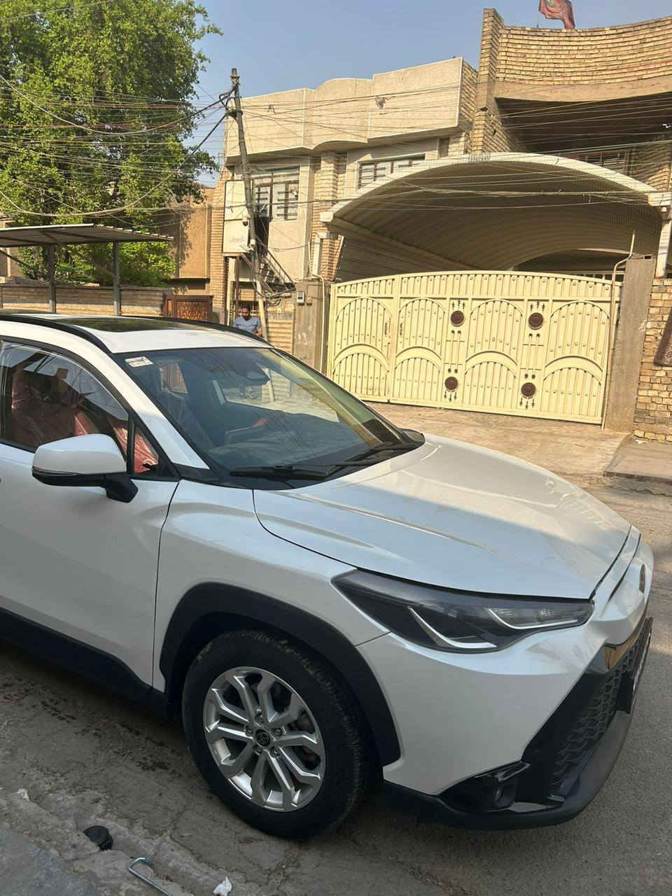 السلام عليكم فروت لندر موديل 2025 فول مواصفات داخل احمر هايبرد وبانزين بيها تبديل قطعتين جاملغ وبنيد سياره جديده مابيها اي نواقص السعر 155 مجال بسيط ماشيه 19 الف بغداد بأسمي شرط التحويل *********** بغداد الجديده مكان سياره
