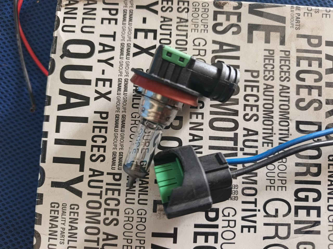 ادوات احتياطية رينو ((سمبل ولودجي ولوكان)) وغلاف دشبول ((داستر وسمبل ولودجي))ومطريات ((لودجي وسمبل وداستر)).. مواد اصلية وع الضمان توصيل موجود لكل المحافظات ***********
