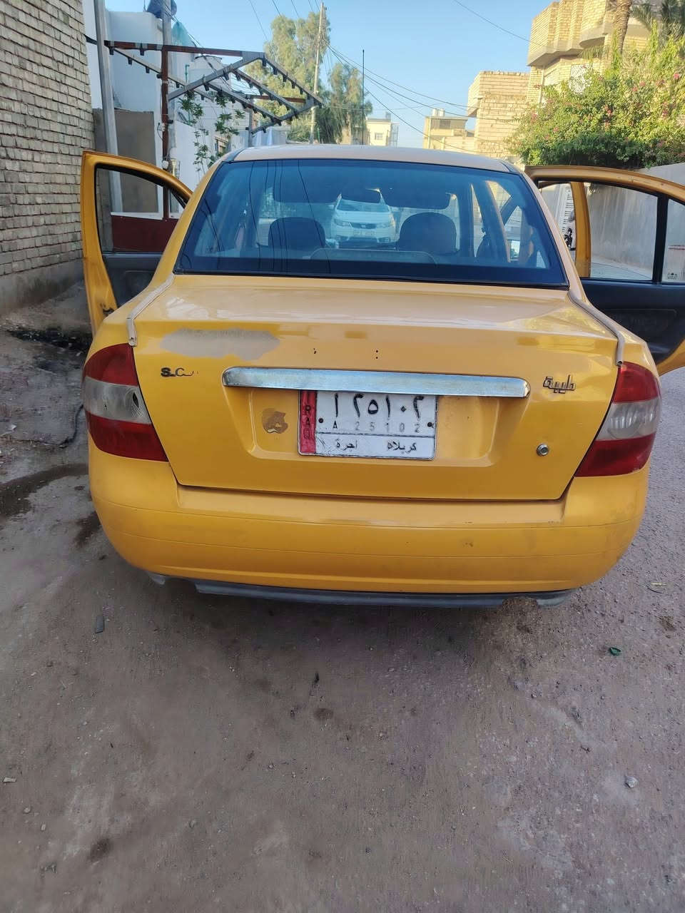 سلام عليكم طيبه 2016 للبيع اني مطلعه من المعرض اول مالك اله اني السياوه بيه جاملغ خلفي بارد معدله وبيه خشم جاملغ امامي ايمن مقدار اصبعين وبنيد مبدل كير محرك مكفول بيه سويج عدد ٢ سنتر لوك بسمي تحويل مباشر السعر ٤٠ مكاني كربلاء
 ***********
***********
