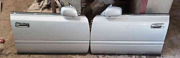 السلام عليكم لبيع أبواب مال راس الثور لون سلفر كاملات جدد ***********
