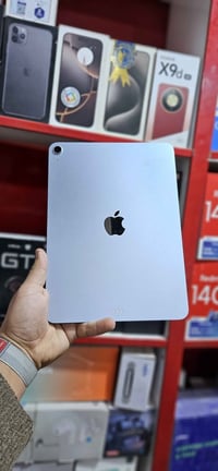 آيباد اير • M3 • ١٢٨جيجا