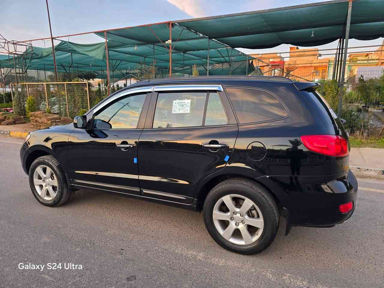 للبيع
سعر 119$
🚫ملاحظة متواجد من الساعة الرابعة عصرا  لحد الساعه الواحده ليلآ 
سنتافي 2009 وارد امريكي LIMITED 
 ماشية 113 ألف 
محرك 6 سلندر حجم 3300 كير اوتوماتيك شرط المحرك والكير 
رقم نينوى الماني سنوية جديدة شرط التحويل 
بيها كوبون بانزين ⛽️
🚫بابين جهة السايق مبدل نفس اللون وبوند صبغ بخ شرط شرط بدون دواخل اربكات سليمة 
فول مواصفات لمتيد 
سلايد فتحة سقف 
كشنات جلد وكهرب وهيتر بلكشن 
مسجل 6 أقراص 💿 سستم صوت سماعات 🔊 انفنتي فول تحكمات ستيرن كروز سرعة 
فور ويل 4x4 
تبريد قطعتين ثللللج ❄️
سيارة جاهزه 
موصل الايسر 
***********
***********
