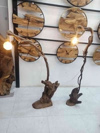 متوفر حسب الطلب كل شيء مصنوع من اشجار الجوز للتواصل واتس اب 0772274938...