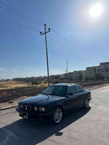 بيم دبيلو موديل 1991 525i سيلايت كشحن جلد كير توماتيك كيرو مكينه بشرط سيار فوول فوول طخم تاير جديد سيار جكوج مابيها سيار نضيف ومرتبه تحويل وكالة بشرط رقم*********** عنوان عقره قريب عن موصل ودهوك واربيل واتساب موجود
