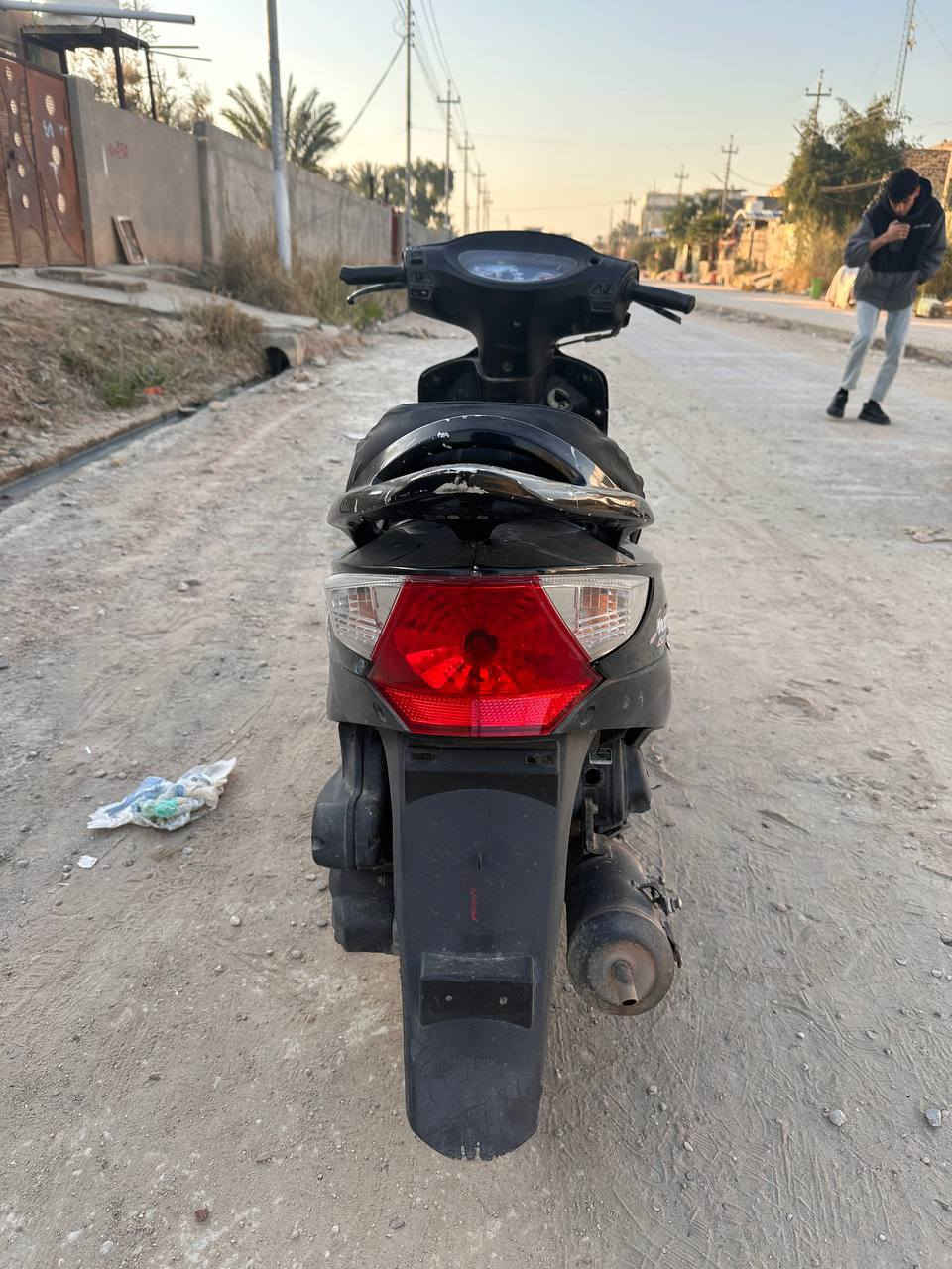 سلام عليكم كامكو للبيع مجفته ما نقصه شي شغاله مكينه ناعمه سعر ٣٥٠ قفل مكان رفاعي ***********
