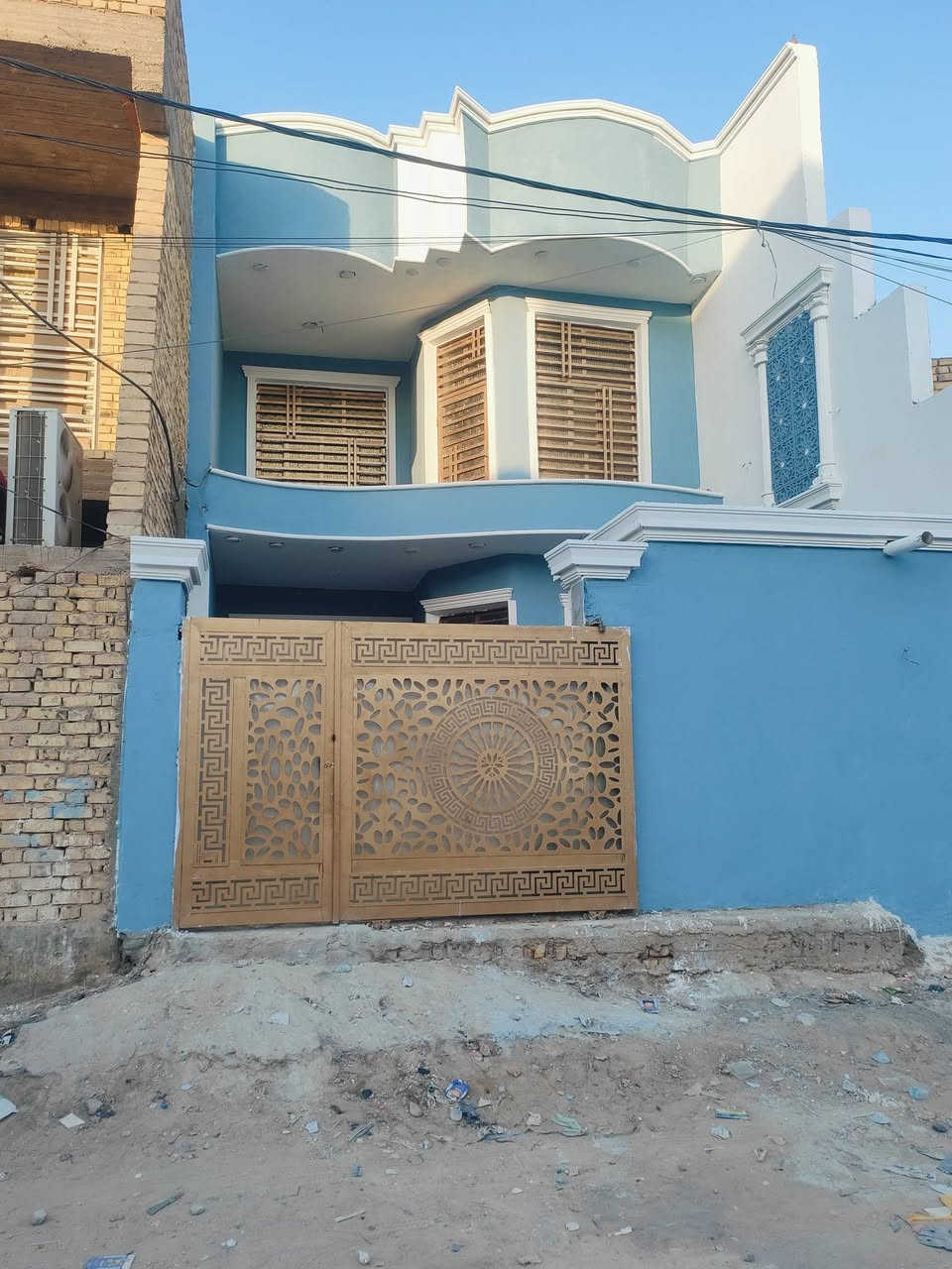 السلام عليكم بيت للبيع حي الزهراء مقابيل الكاديمه قرب فلكت نجاح علمن انه البيت مطلوب للسكان 
مامتواجد على الفيس
***********
