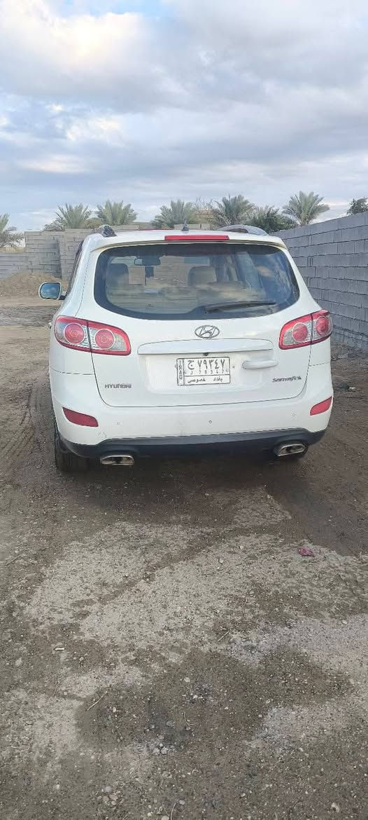 للبيع.      سنتافيا 2011 
خليجي 

ضربه بسيطه بلباب الخلفي 

مكفوله گير

 محرك جديد 4 سلندر

سويج مو بصمه 

نضيفه انضف من الصوره 

السعر  155 بيها مجال  بسيط 

الموقع: الگرمه الشهابي 
 
رقم الهاتف: ***********
