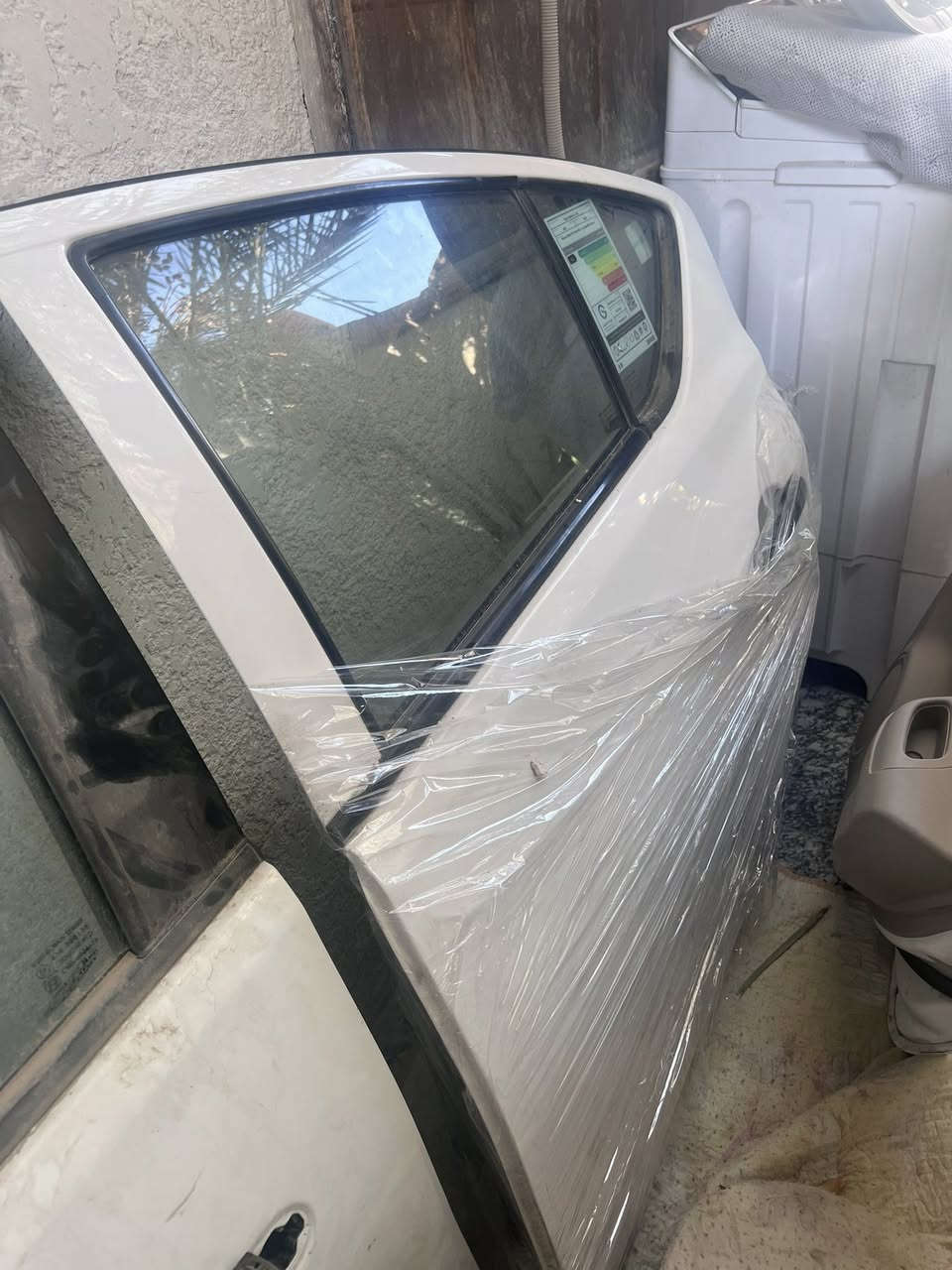 السلام عليكم بيبان نيسان سني هندي خلفي 24و22 اخر قطعتين ***********
