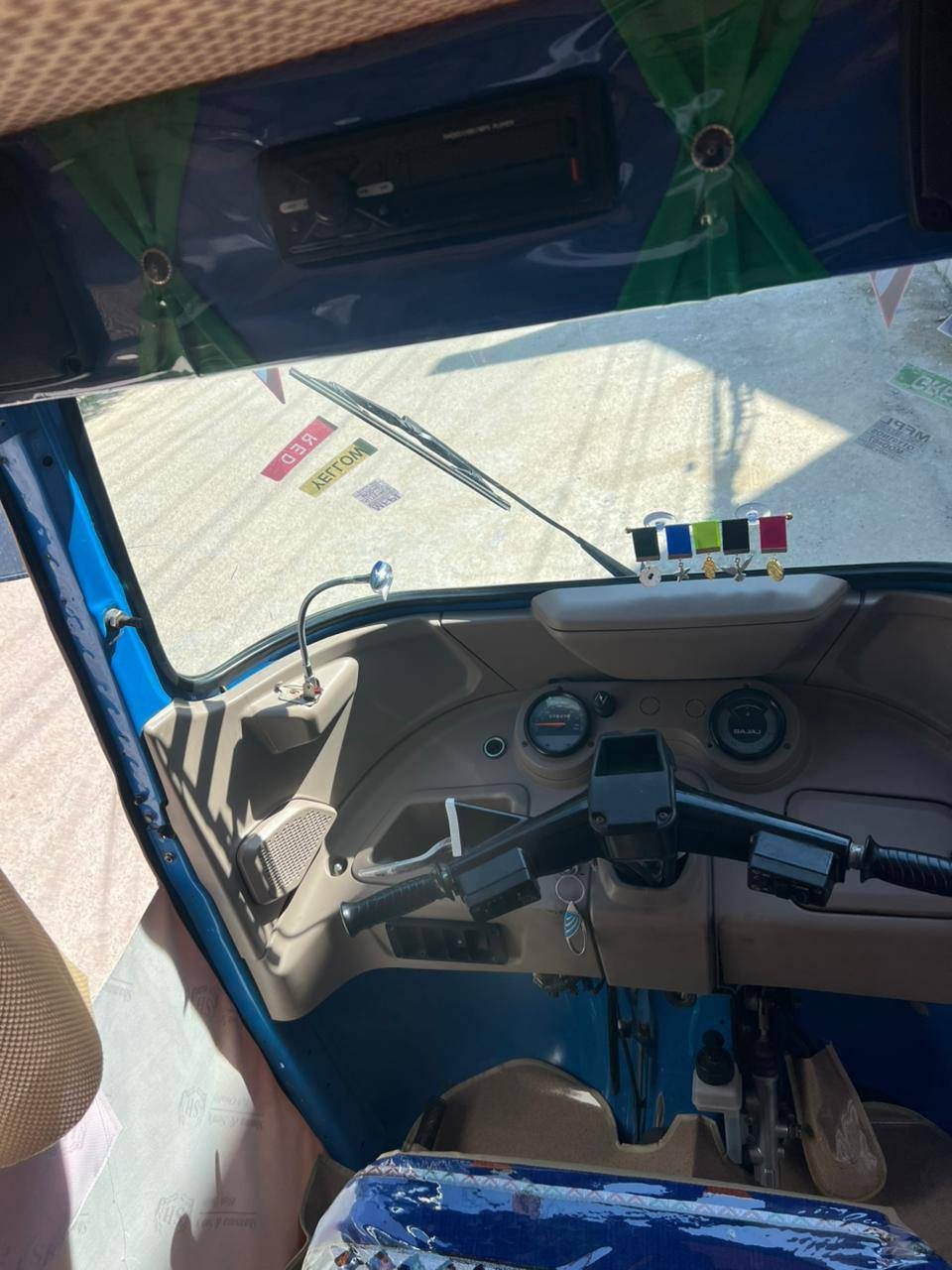 سلام عليكم تكتك موديل 2022 شهر 5تكتك مكفوله بيه بارد يم بكلايت فقط مكينه مجفته شركه السعر7300وبيه مجال  //***********
